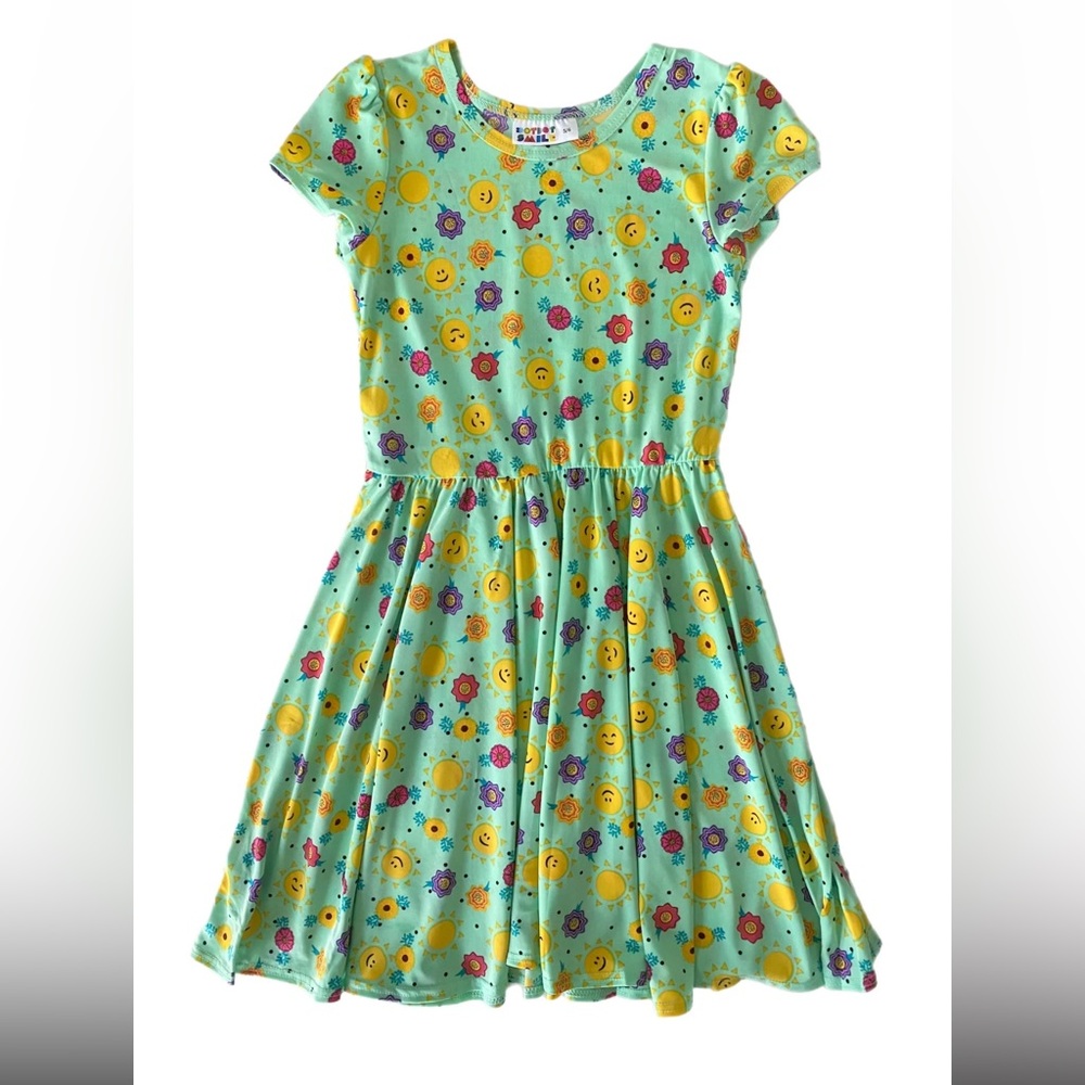 Green Sunshine And Smiles Cap Dress 8/10 girls dot dot smile